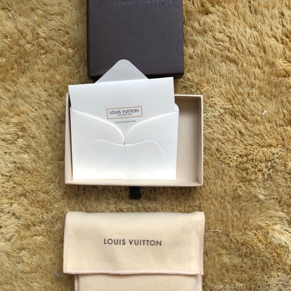 Authentic Louis Vuitton Vernis wallet - Picture 15 of 15